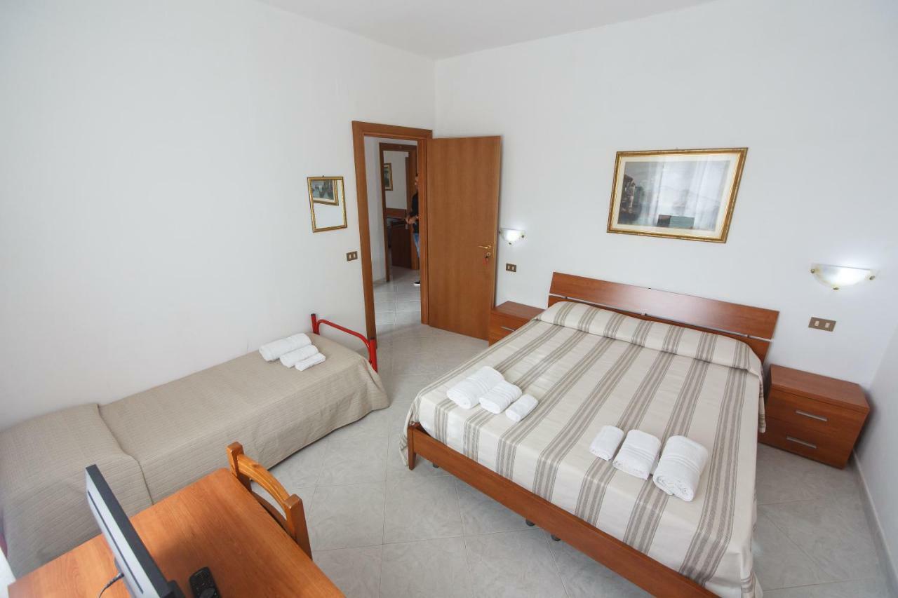 Casa Vacanze L'Orizzonte Aparthotel Valderice Ngoại thất bức ảnh