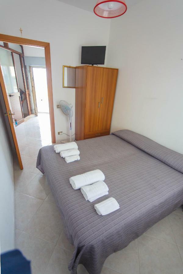 Casa Vacanze L'Orizzonte Aparthotel Valderice Ngoại thất bức ảnh