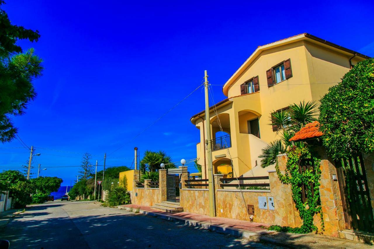 Casa Vacanze L'Orizzonte Aparthotel Valderice Ngoại thất bức ảnh