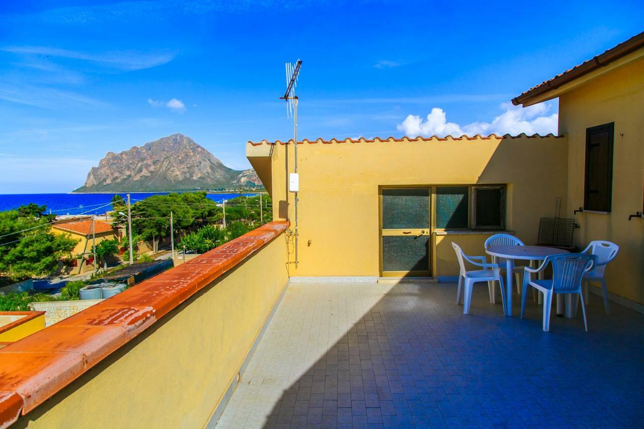 Casa Vacanze L'Orizzonte Aparthotel Valderice Ngoại thất bức ảnh