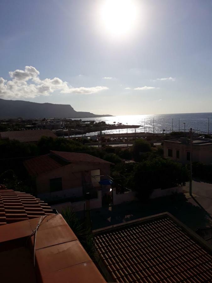 Casa Vacanze L'Orizzonte Aparthotel Valderice Ngoại thất bức ảnh